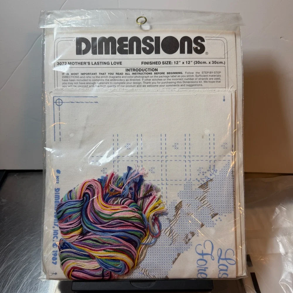 Dimensions Mother's Love Stamped Cross Stitch Kit 3072 Vintage‎ 1987 Floral New